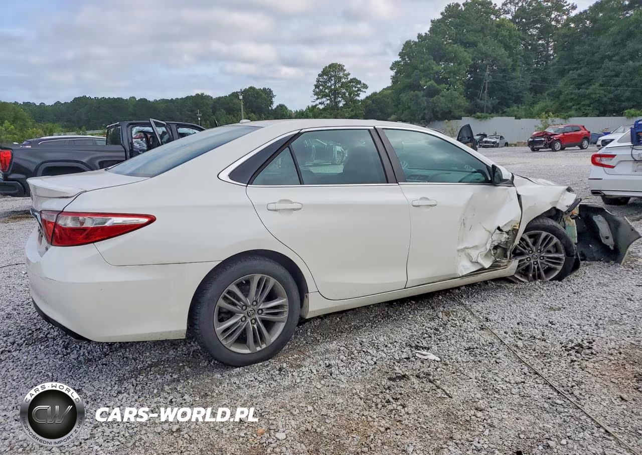 2015 Toyota Camry Se VIN:4T1BF1FK9FU087481 - 3