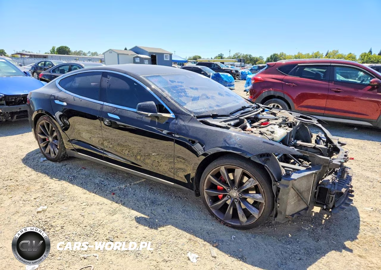 2014 Tesla Model S VIN:5YJSA1H29EFP63869 - 4