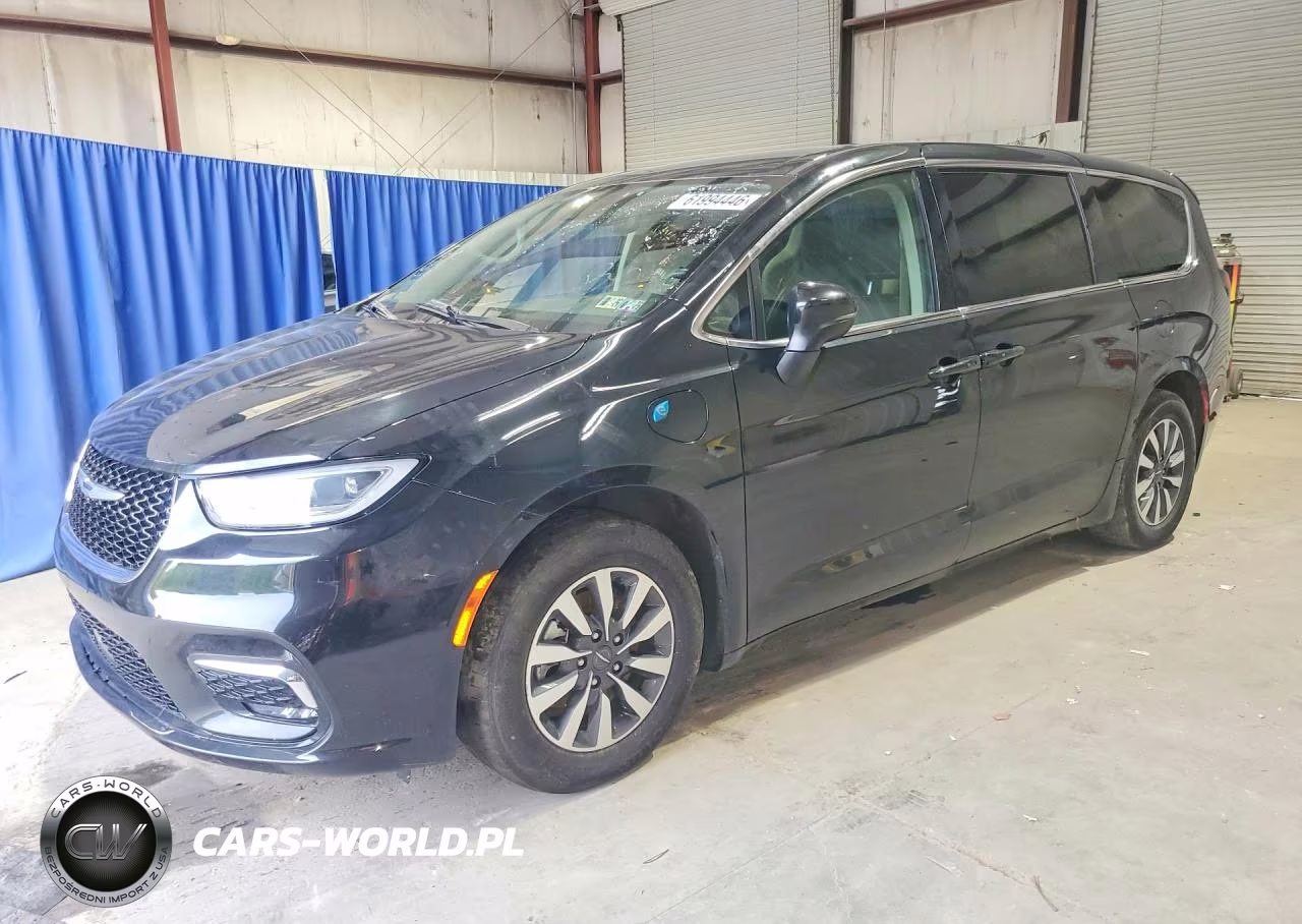 2023 Chrysler Pacifica Hybrid Touring L – zdjęcie 1 z 13