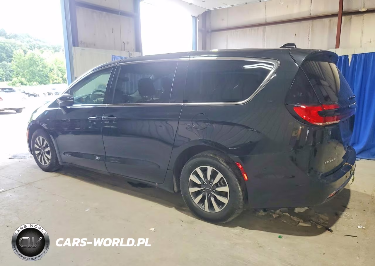2023 Chrysler Pacifica Hybrid Touring L VIN:2C4RC1L74PR541162 - 2