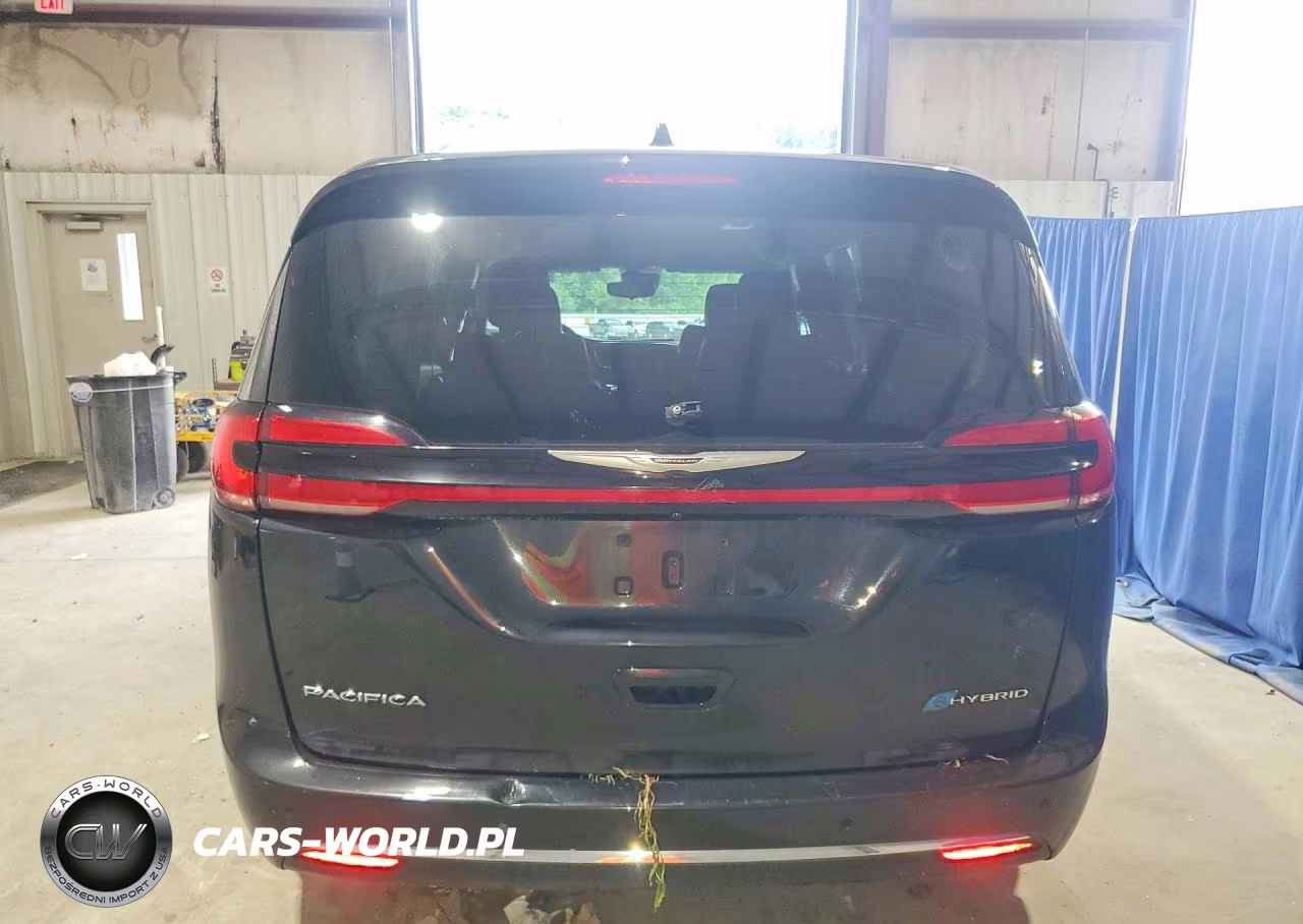 2023 Chrysler Pacifica Hybrid Touring L VIN:2C4RC1L74PR541162 - 6
