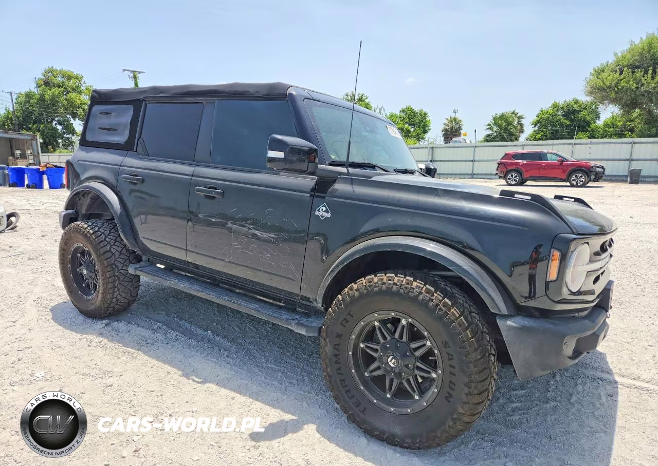 2022 Ford Bronco Base VIN:1FMDE5BH3NLB16362 - 4