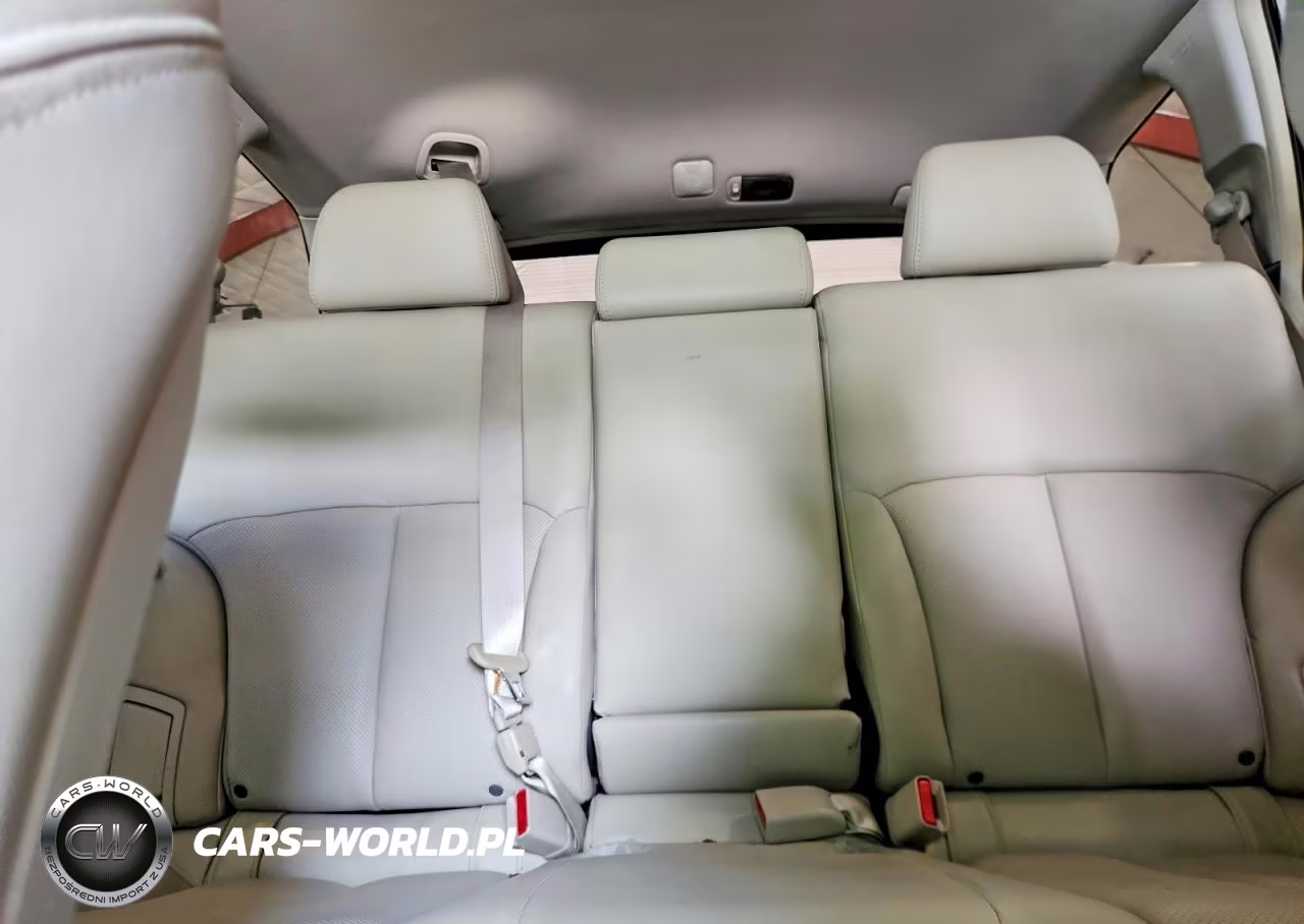 2011 Subaru Outback 3.6R Limited VIN:4S4BRDKC0B2414752 - 10
