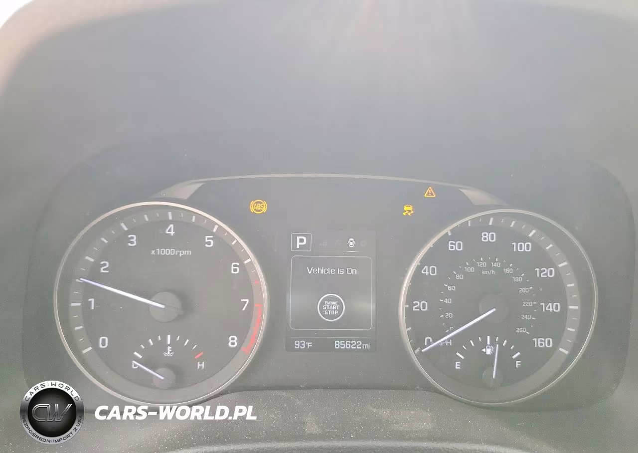 2018 Hyundai Elantra Value Edition VIN:KMHD84LF9JU450995 - 9
