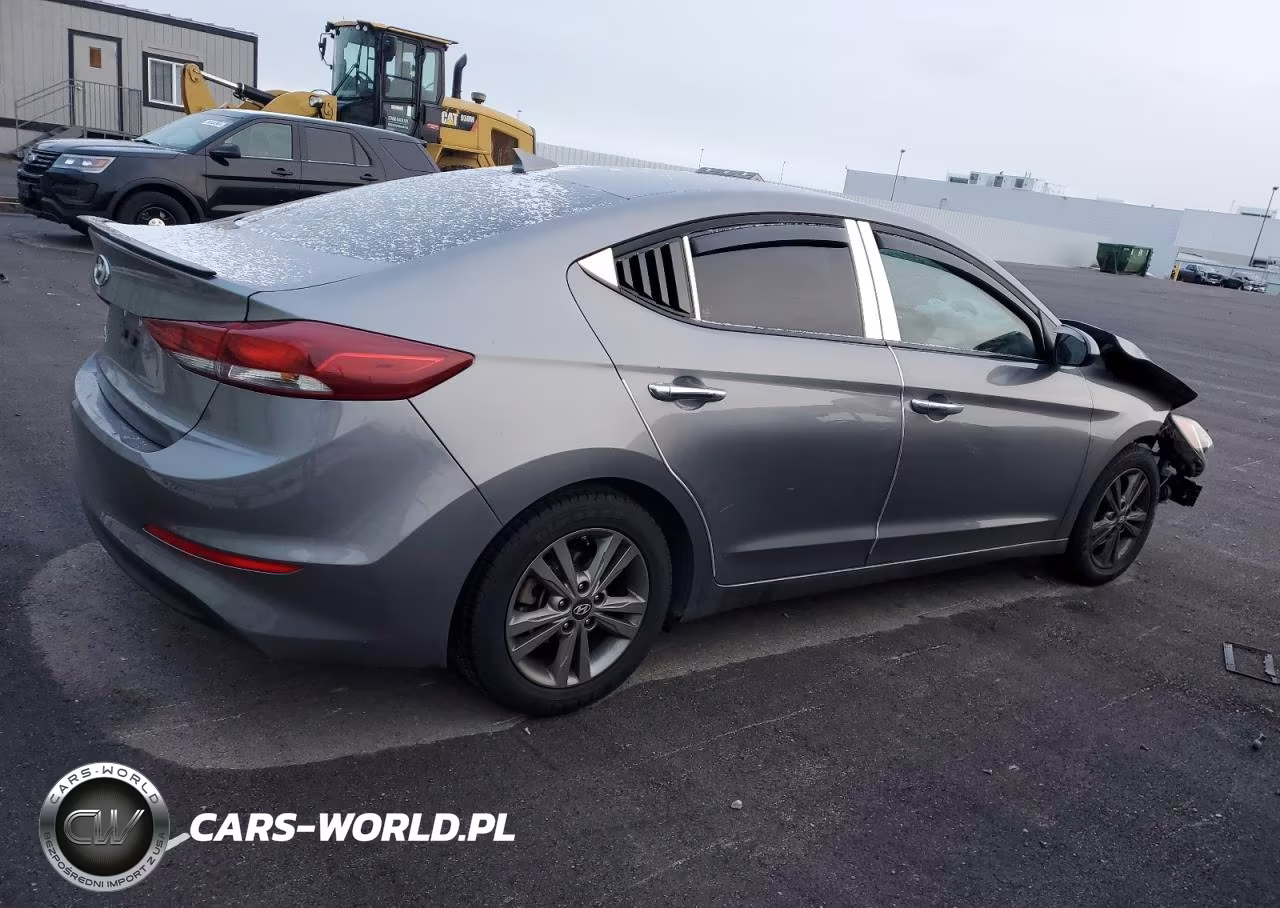 2018 Hyundai Elantra Sel VIN:5NPD84LF1JH297933 - 3