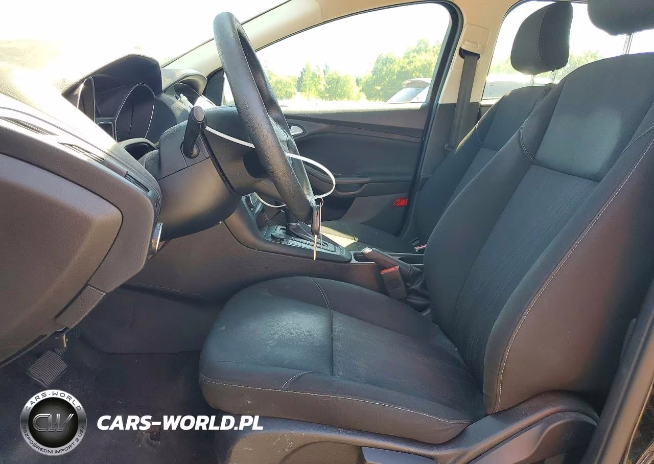 2018 Ford Focus Se VIN:1FADP3FE6JL313805 - 7
