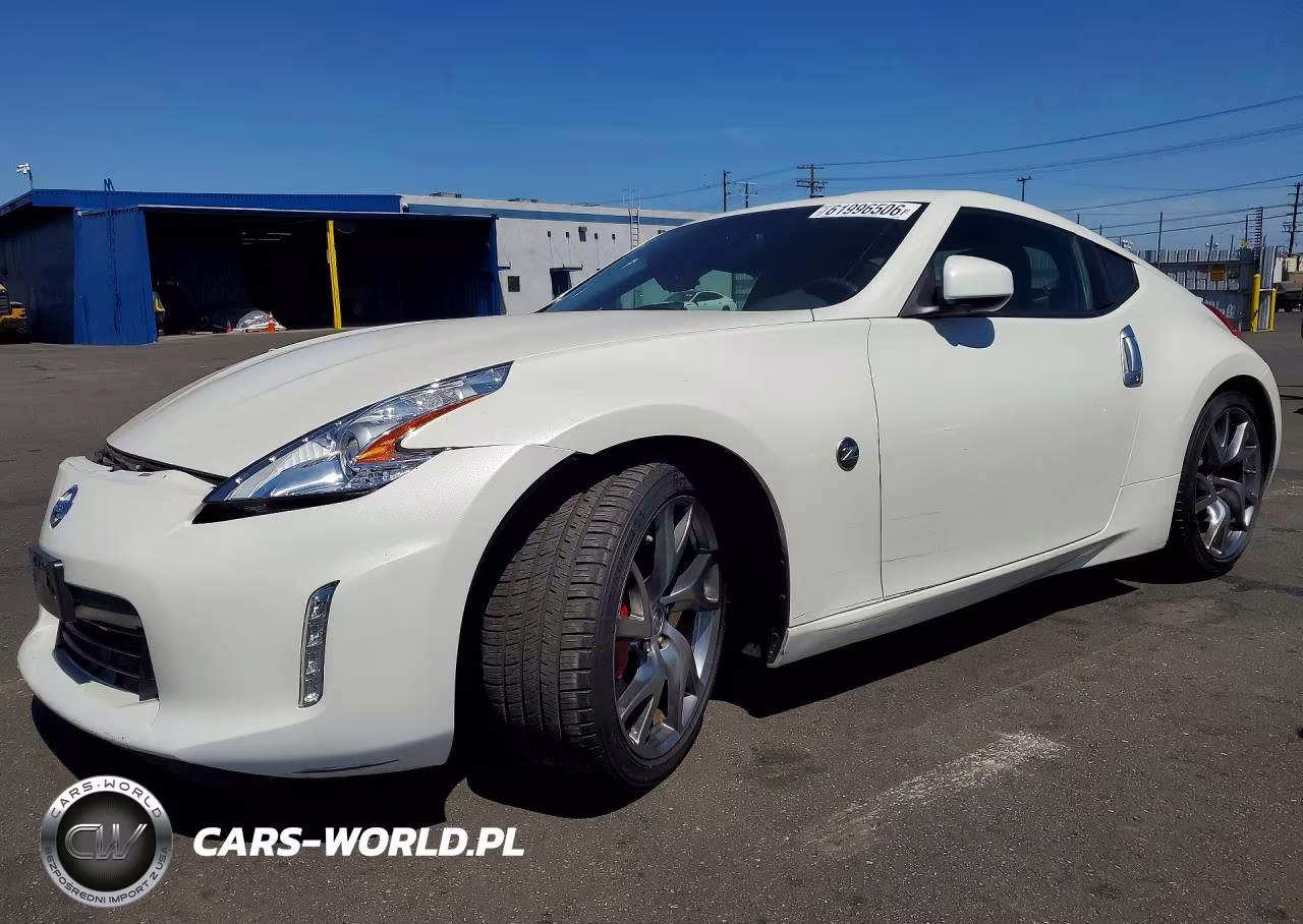 2014 Nissan 370Z Touring – zdjęcie 1 z 12