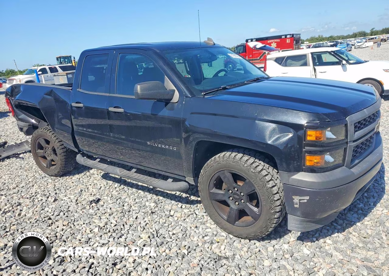 2015 Chevrolet Silverado C1500 VIN:1GCRCPEH7FZ417688 - 4
