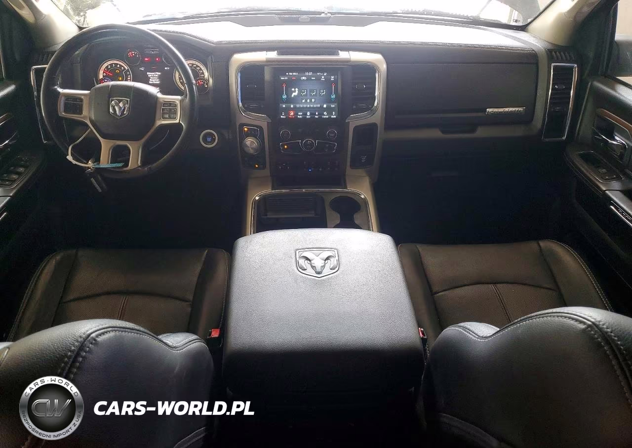 2018 Ram 1500 Laramie VIN:1C6RR7NM2JS254288 - 8