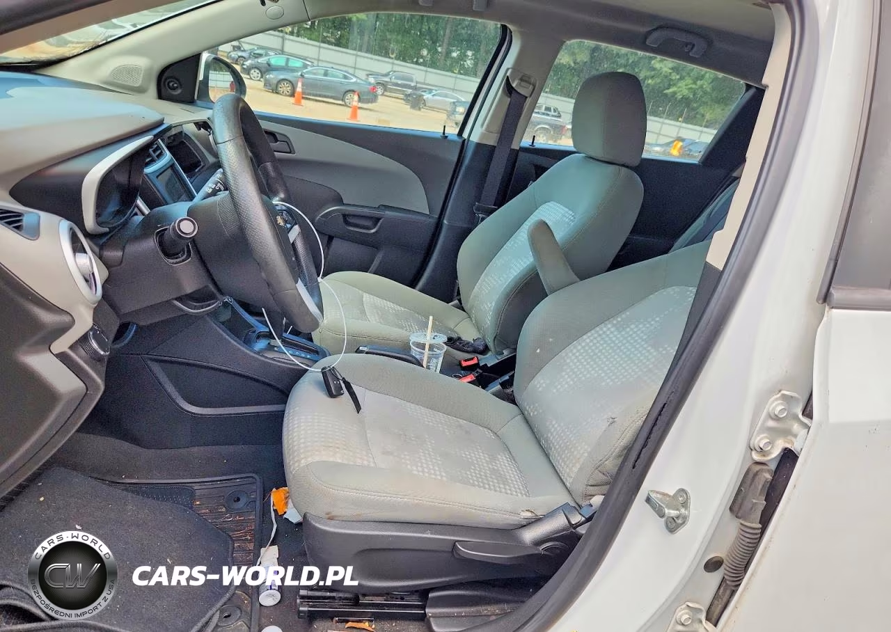 2018 Chevrolet Sonic VIN:1G1JG6SG8J4107751 - 7