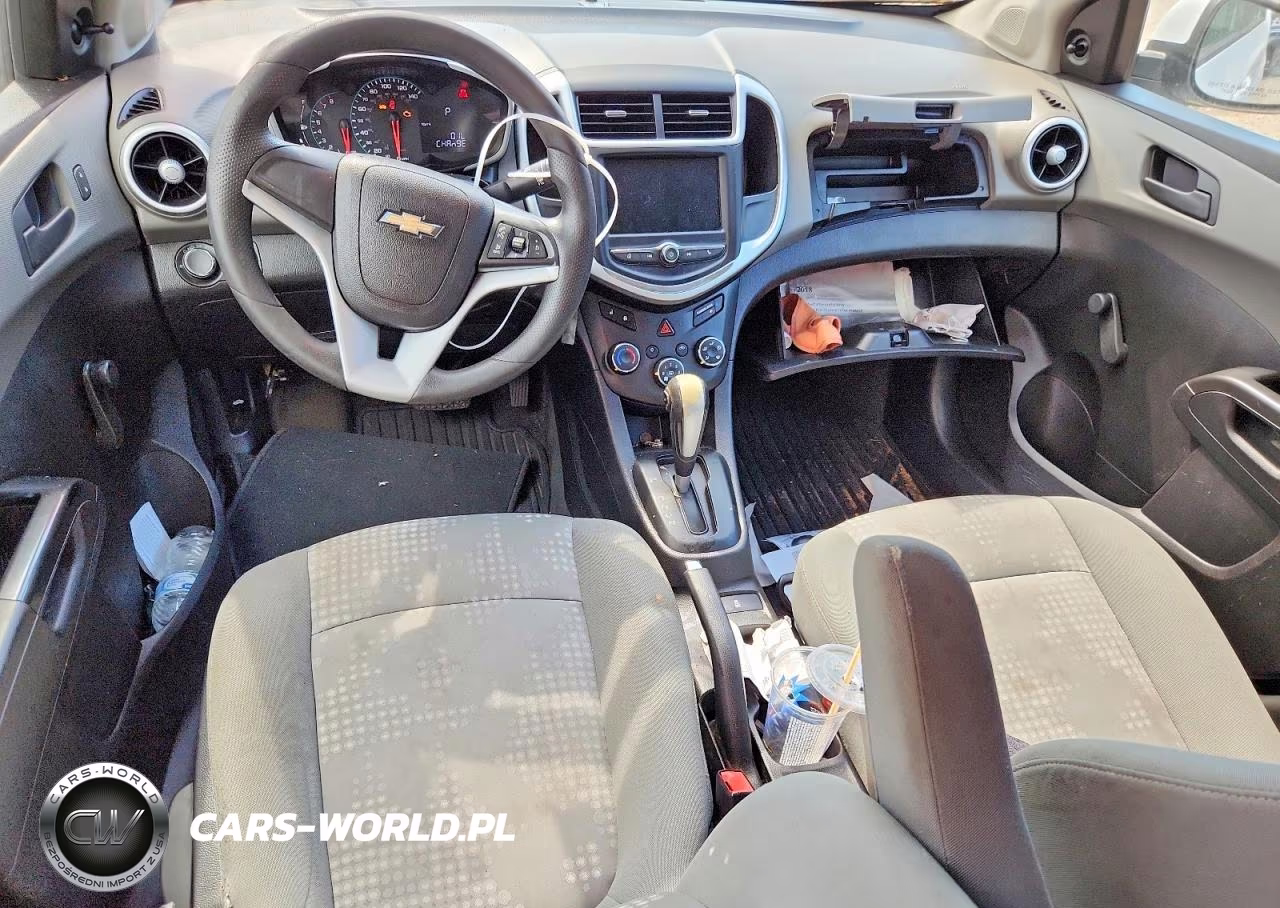 2018 Chevrolet Sonic VIN:1G1JG6SG8J4107751 - 8