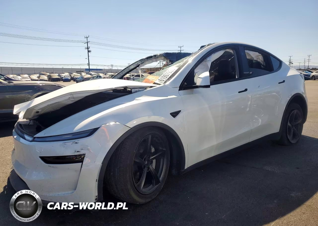 2026 Tesla Model Y – zdjęcie 1 z 12
