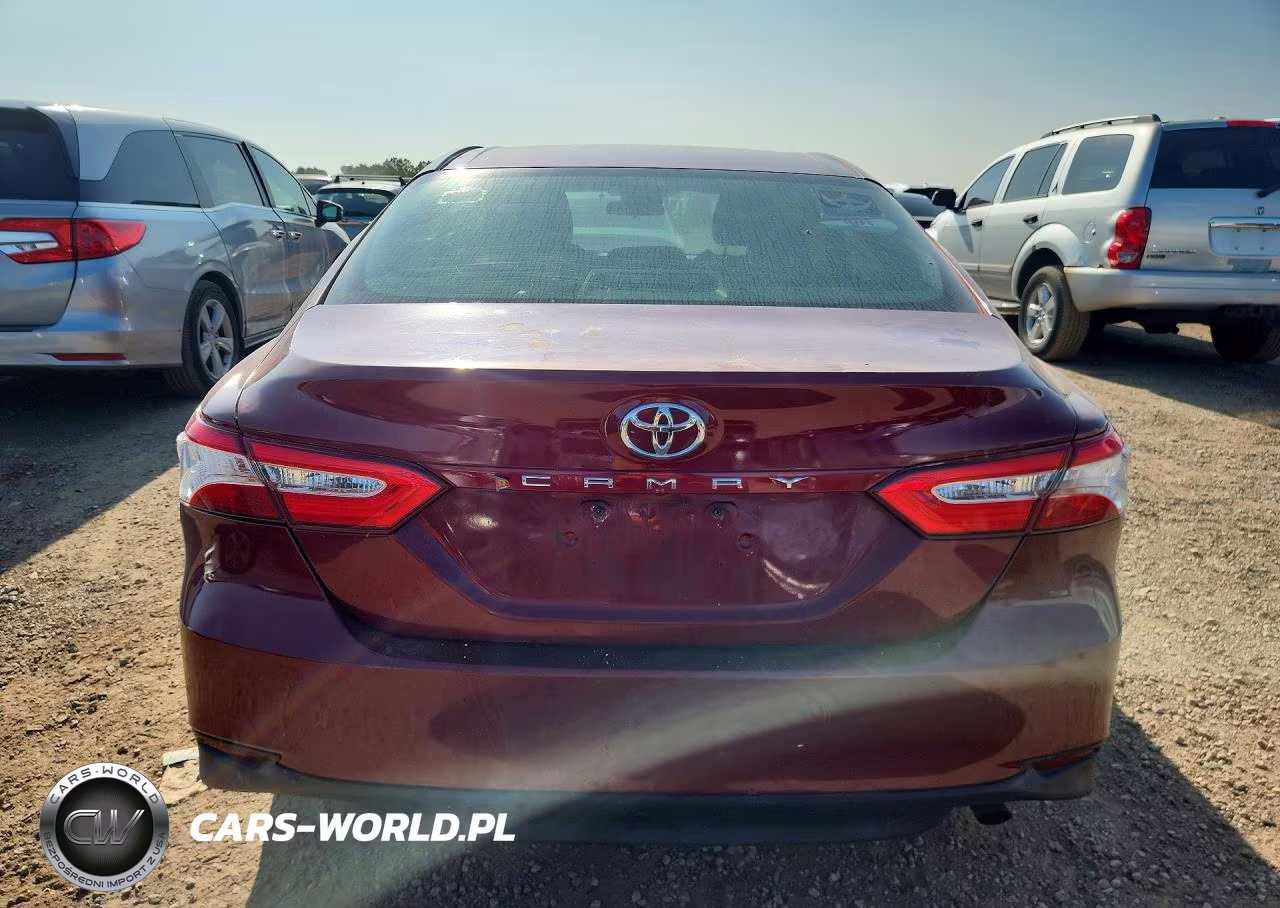 2018 Toyota Camry Le VIN:4T1B11HK9JU567038 - 6