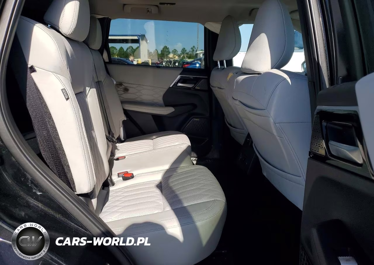 2025 Mitsubishi Outlander Sel VIN:JA4J4WA8XSZ025688 - 11