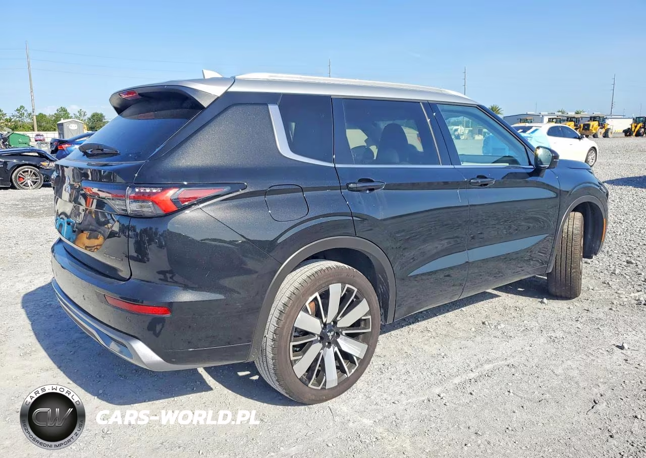 2025 Mitsubishi Outlander Sel VIN:JA4J4WA8XSZ025688 - 3