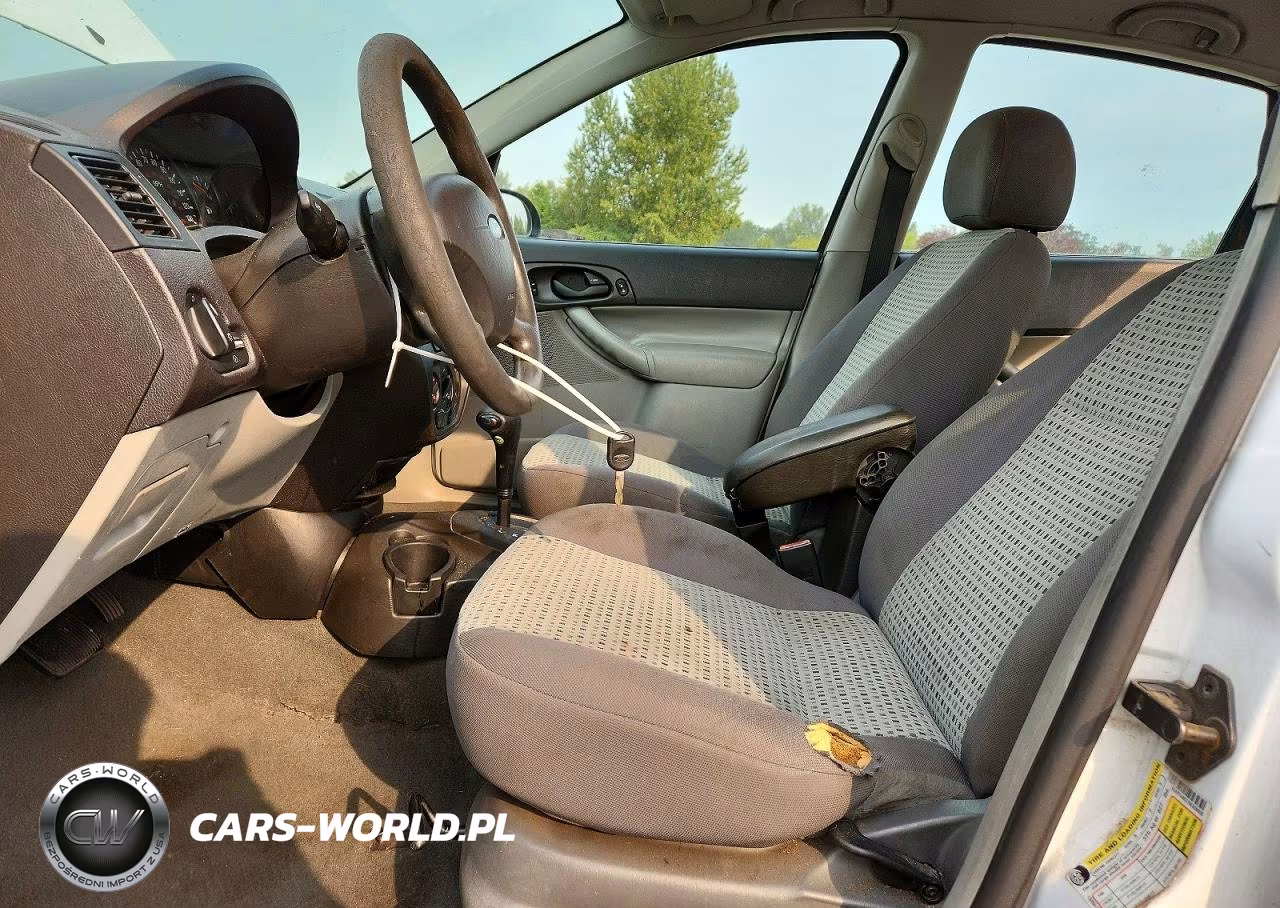 2007 Ford Focus Zx4 VIN:1FAFP34N37W359935 - 7