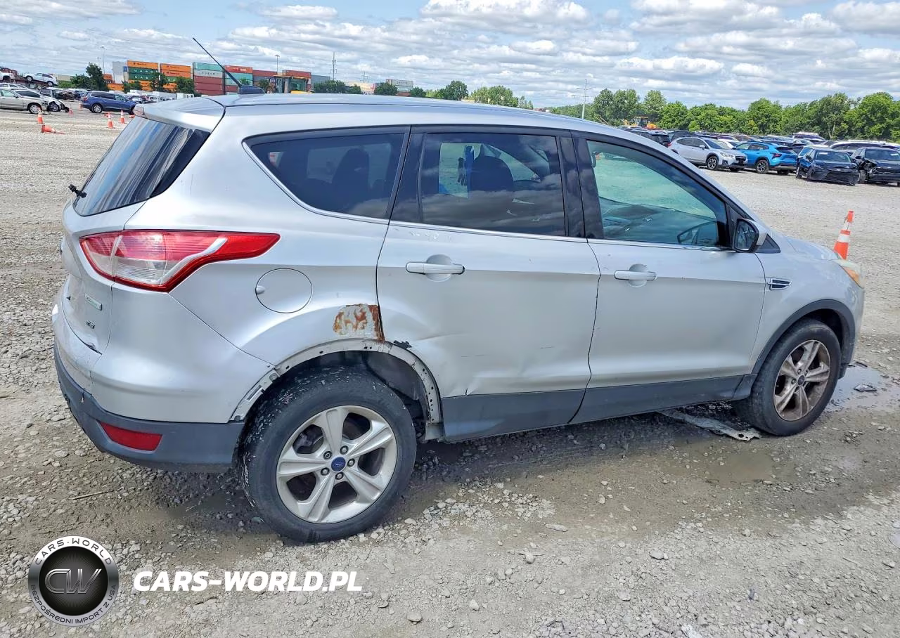 2016 Ford Escape Se VIN:1FMCU9GX3GUC45091 - 3