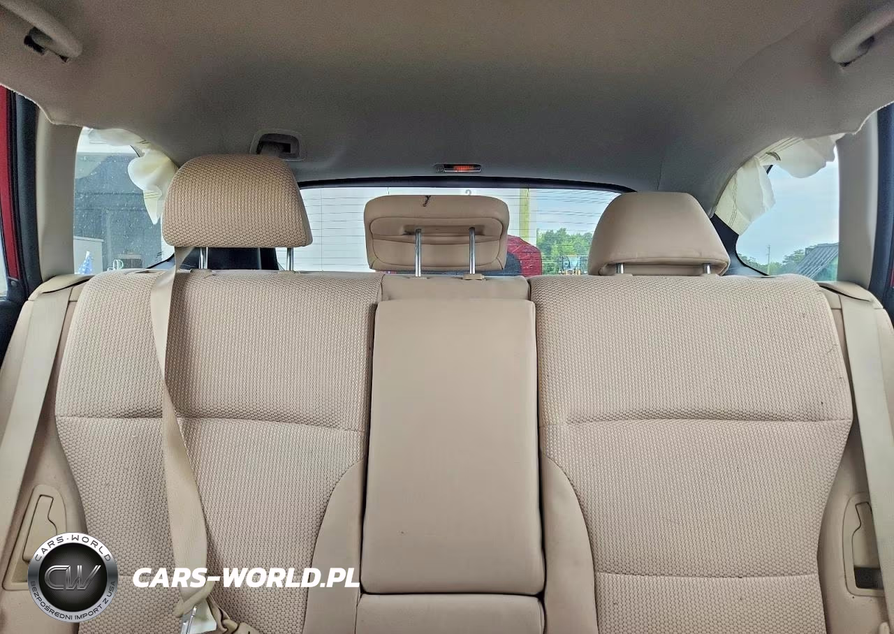 2018 Subaru Outback 2.5I VIN:4S4BSAAC4J3359476 - 10