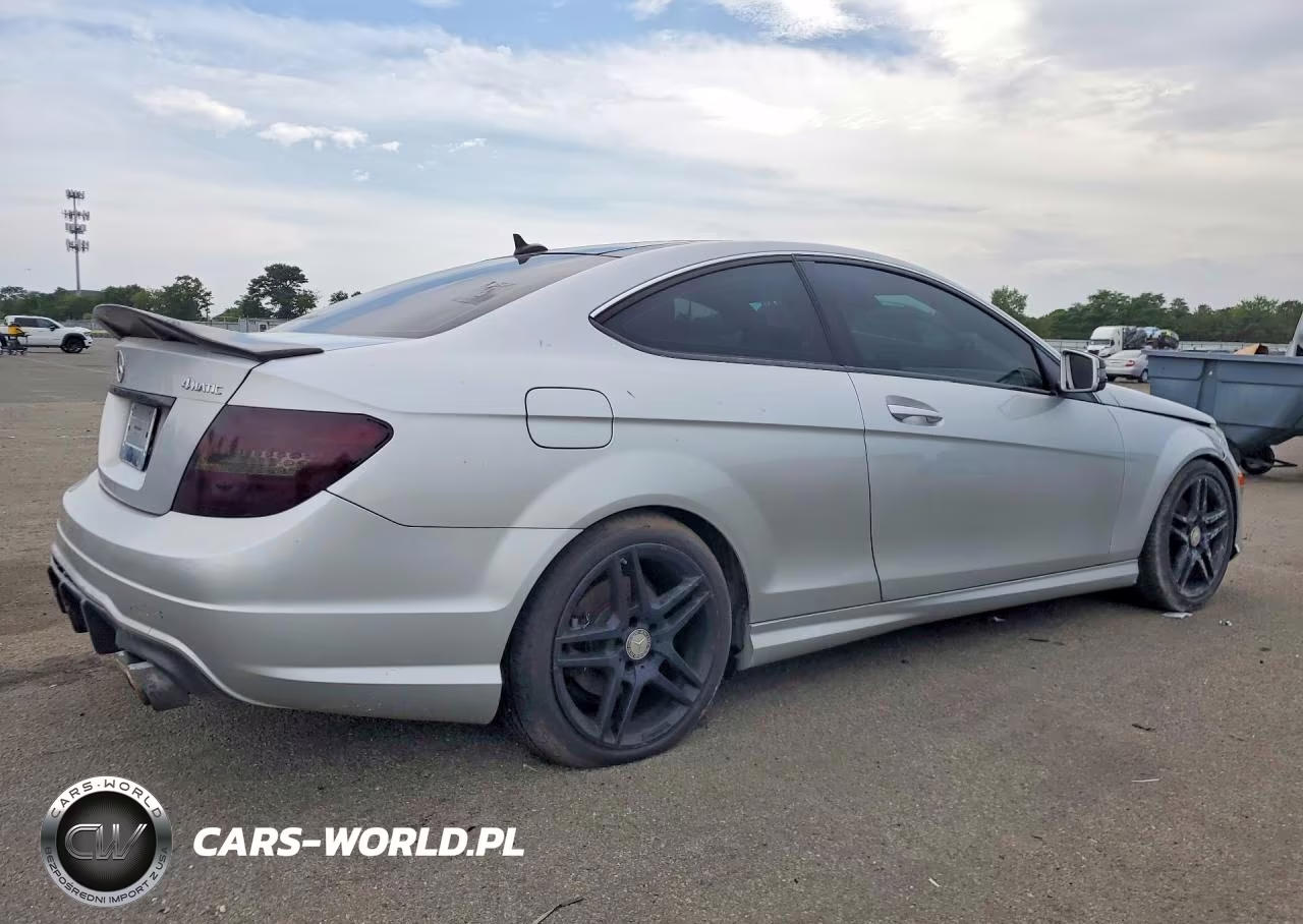2014 Mercedes-Benz C 350 4Matic VIN:WDDGJ8JB8EG264694 - 3