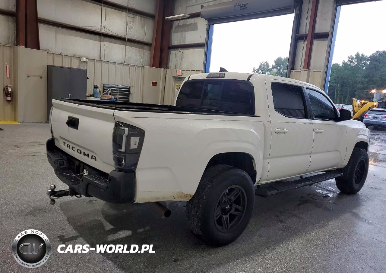 2017 Toyota Tacoma Sr VIN:5TFAX5GN8HX102096 - 3