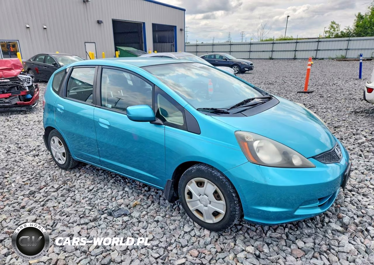 2012 Honda Fit VIN:JHMGE8H34CC009735 - 4