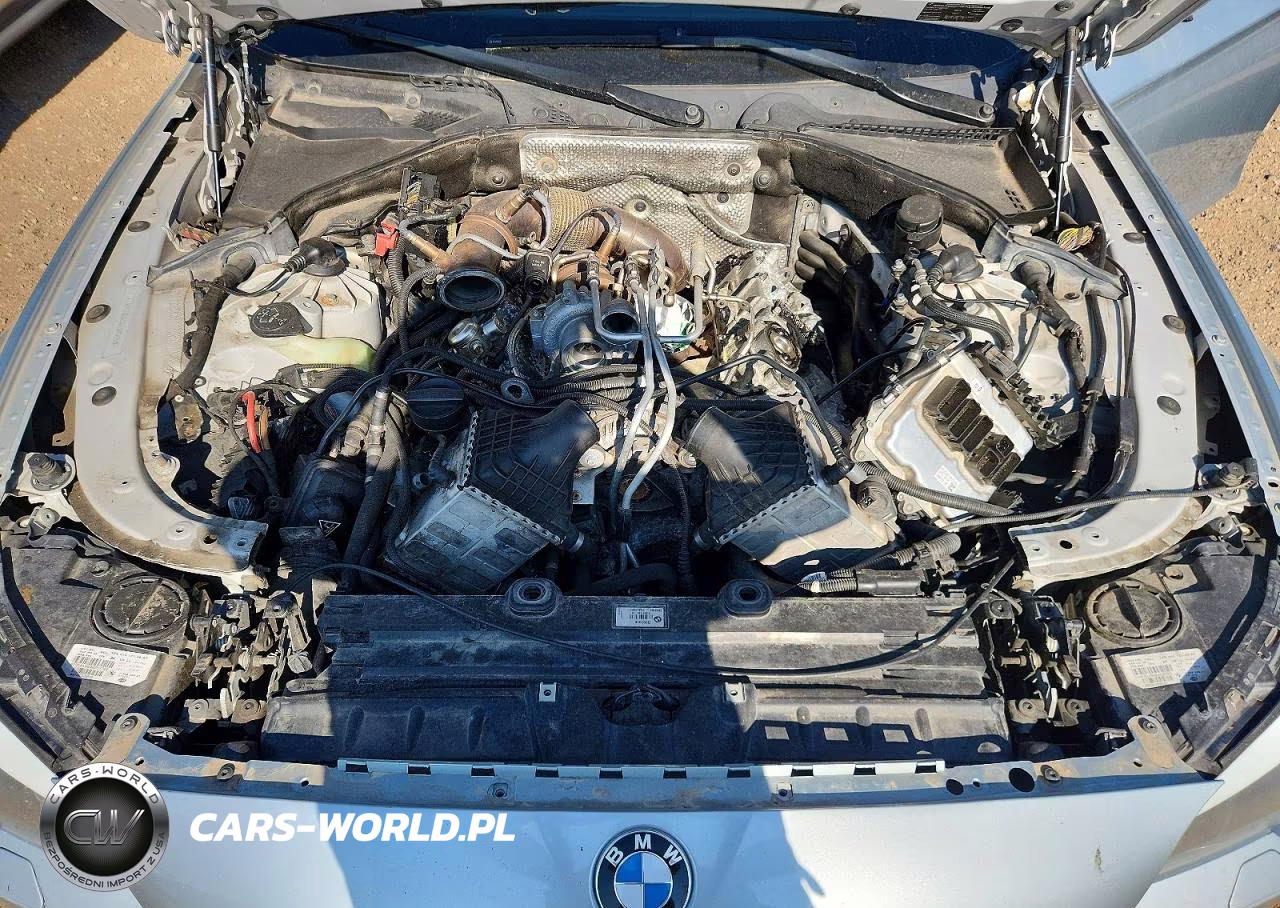 2013 BMW M5 VIN:WBSFV9C59DD097018 - 11