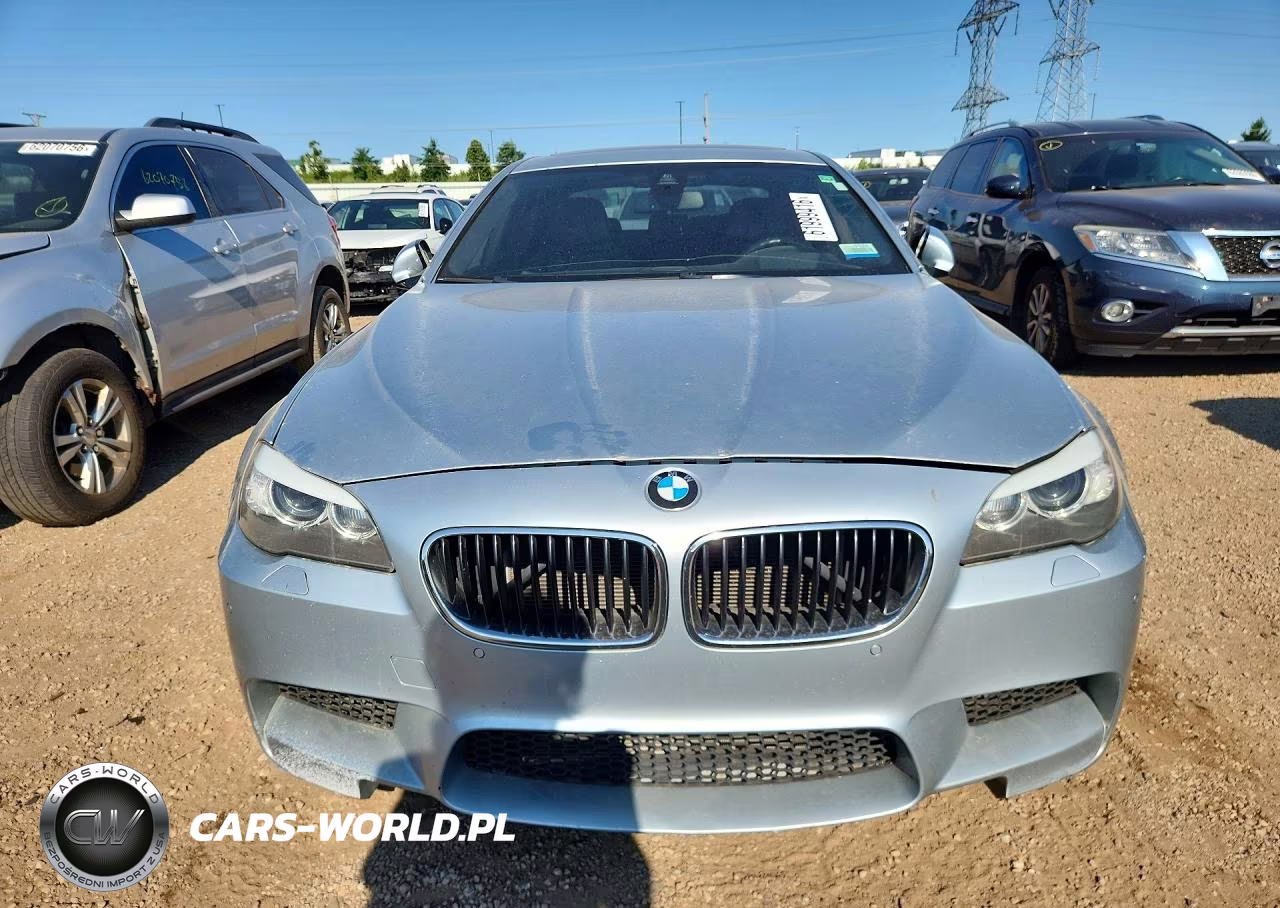 2013 BMW M5 VIN:WBSFV9C59DD097018 - 5
