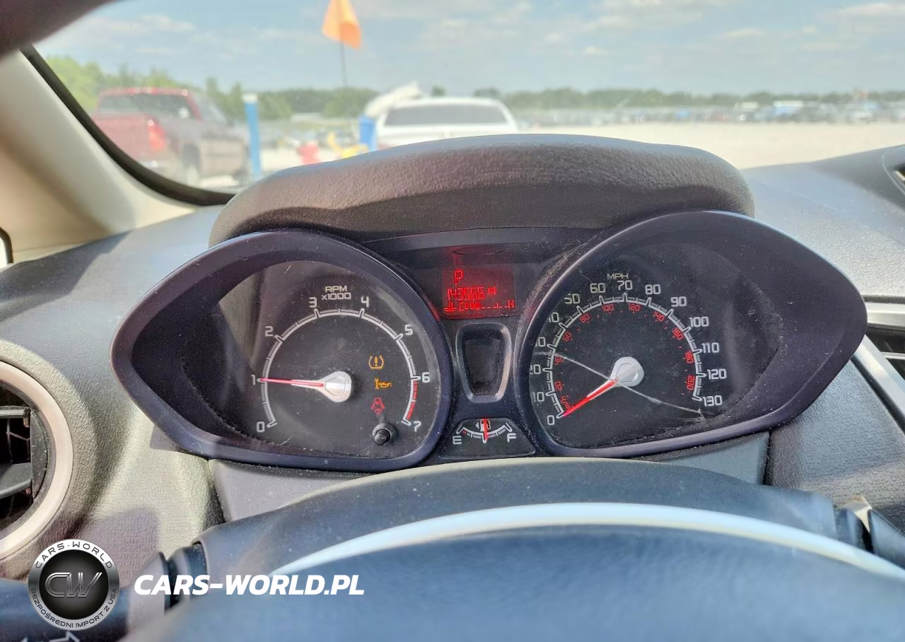 2013 Ford Fiesta S VIN:3FADP4TJ4DM201305 - 9