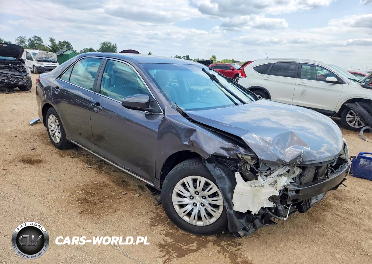 2014 Toyota Camry Le VIN:4T4BF1FK4ER440178 - 4