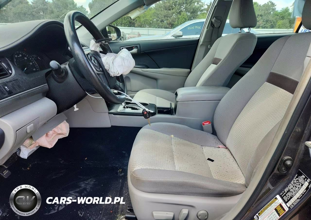 2014 Toyota Camry Le VIN:4T4BF1FK4ER440178 - 7