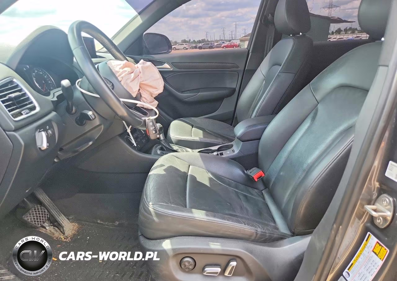 2018 Audi Q3 Premium Plus VIN:WA1JCCFS2JR004547 - 7
