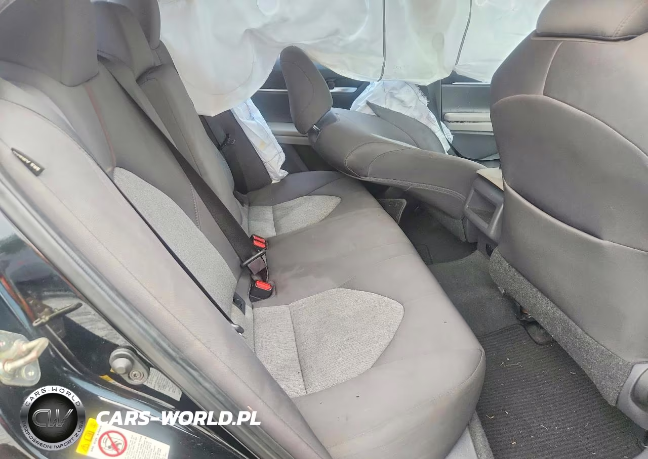 2019 Toyota Camry Le VIN:4T1B11HK8KU755616 - 10