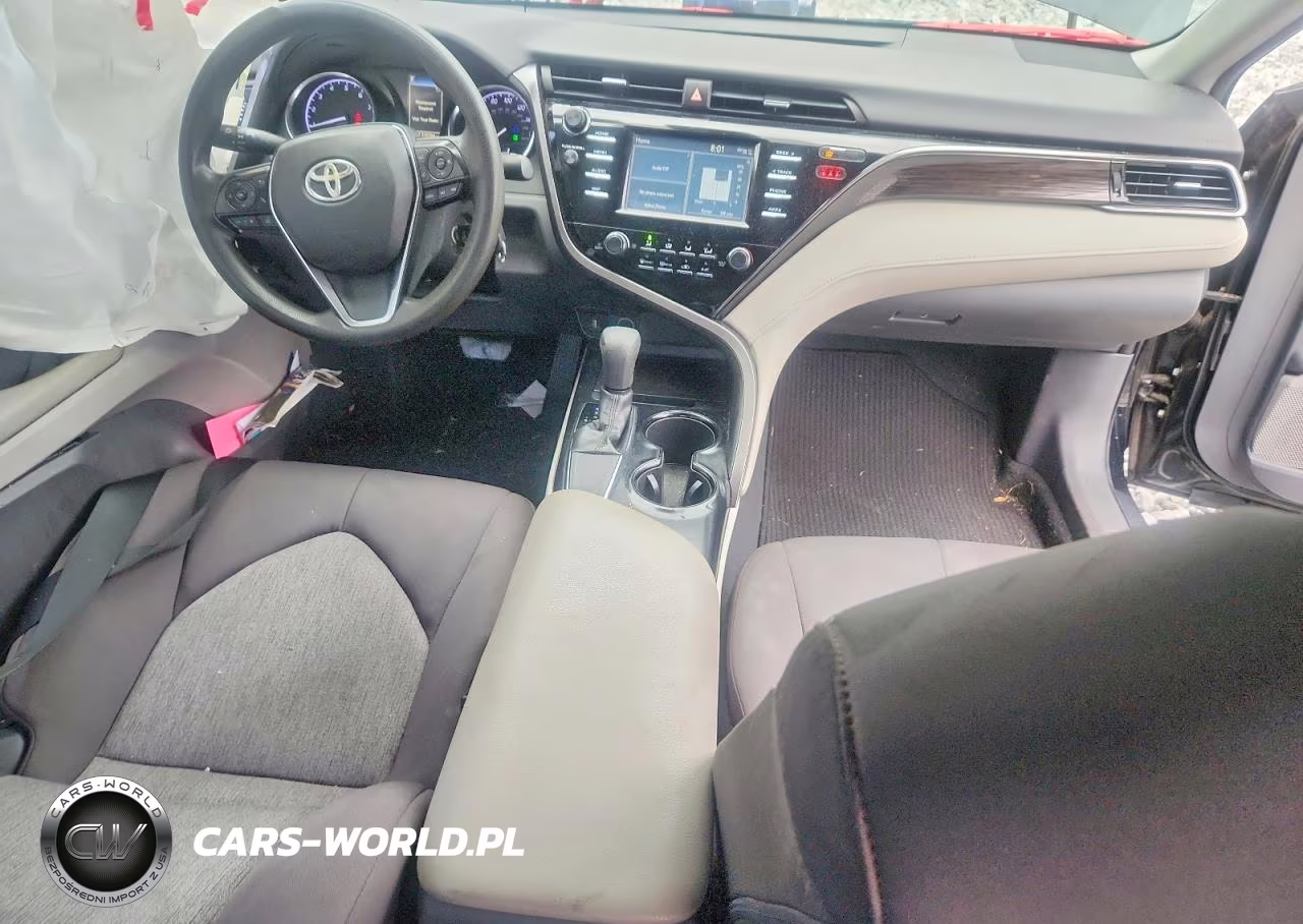 2019 Toyota Camry Le VIN:4T1B11HK8KU755616 - 8