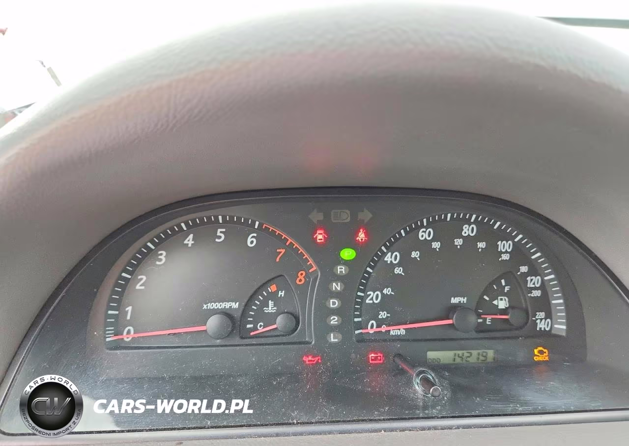 2002 Toyota Camry Le VIN:4T1BE32K22U092570 - 9