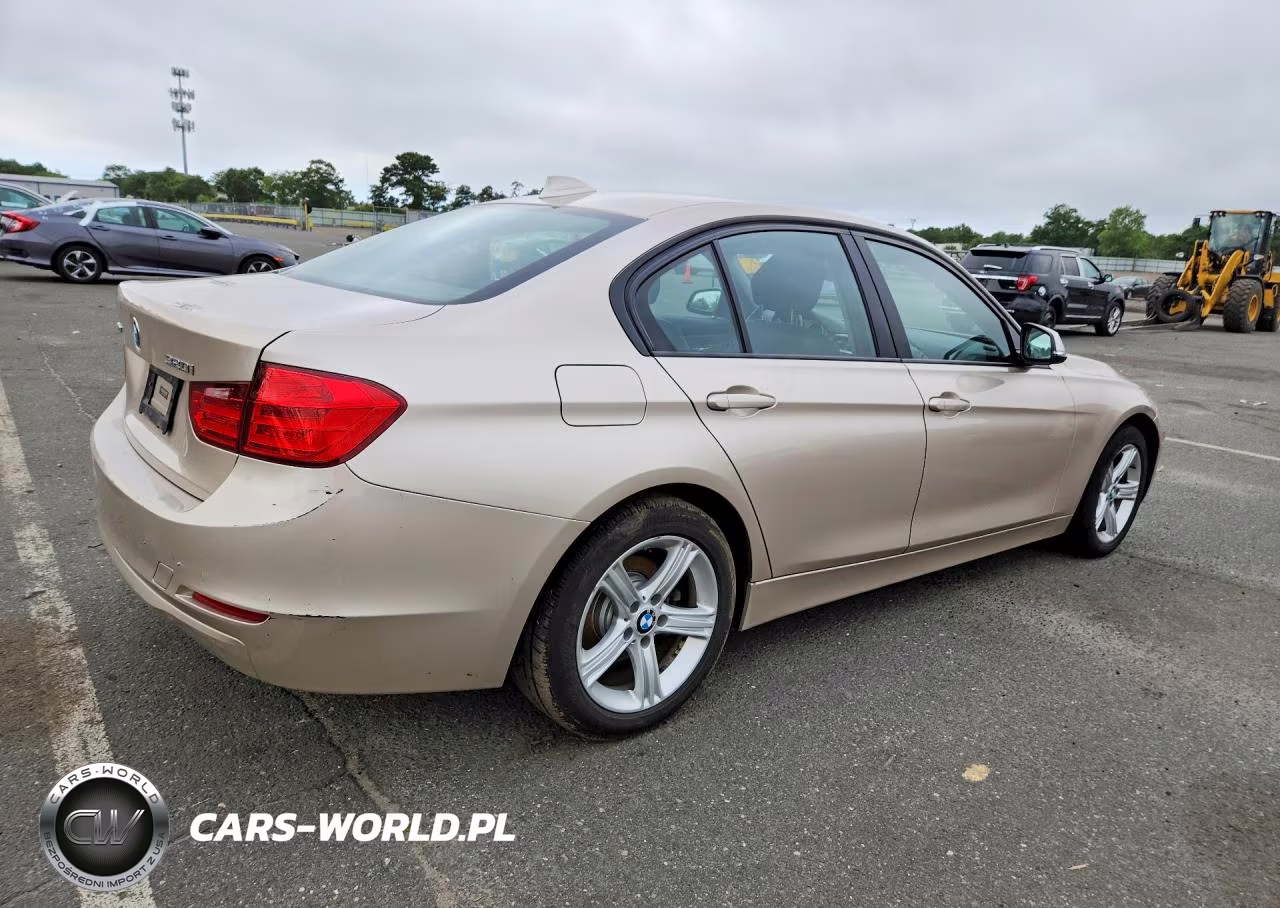 2013 BMW 320 I xDrive VIN:WBA3C3C50DF982500 - 3