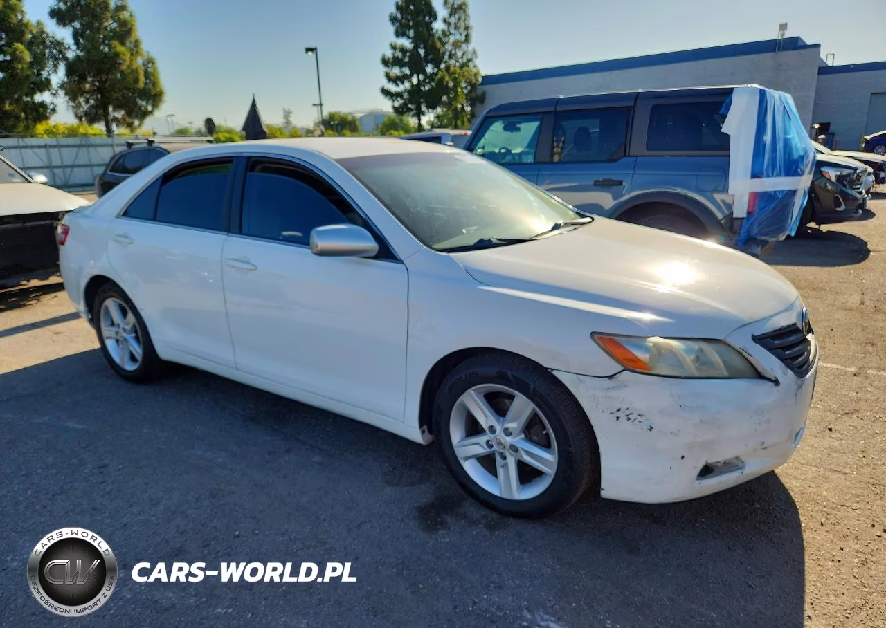 2010 Toyota Camry Le VIN:JTNBF3EK4A3000646 - 4