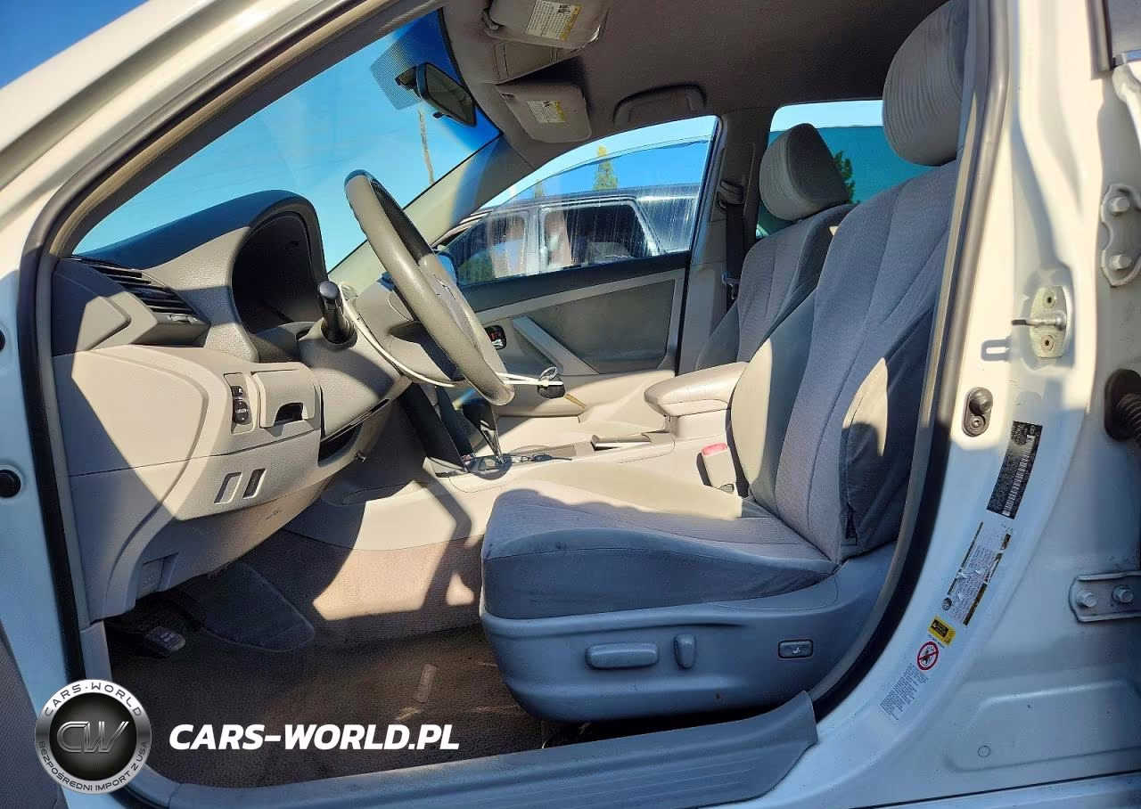 2010 Toyota Camry Le VIN:JTNBF3EK4A3000646 - 7