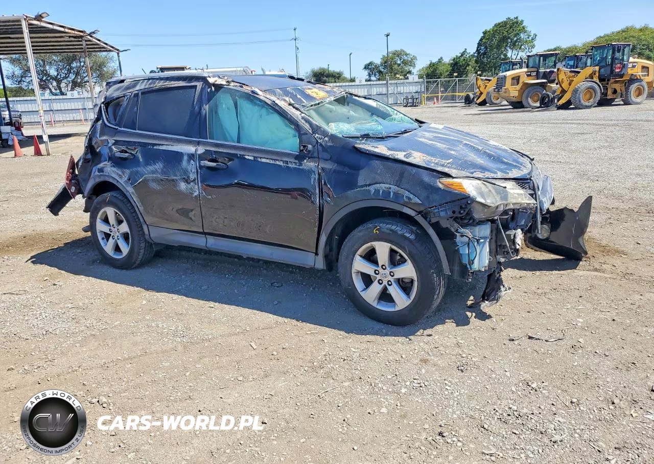 2014 Toyota Rav4 Xle VIN:2T3WFREVXEW095056 - 4