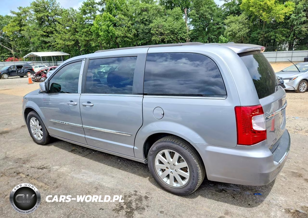 2015 Chrysler Town & Country Touring VIN:2C4RC1BG9FR545112 - 2