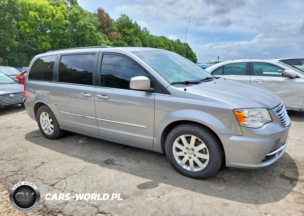 2015 Chrysler Town & Country Touring VIN:2C4RC1BG9FR545112 - 4