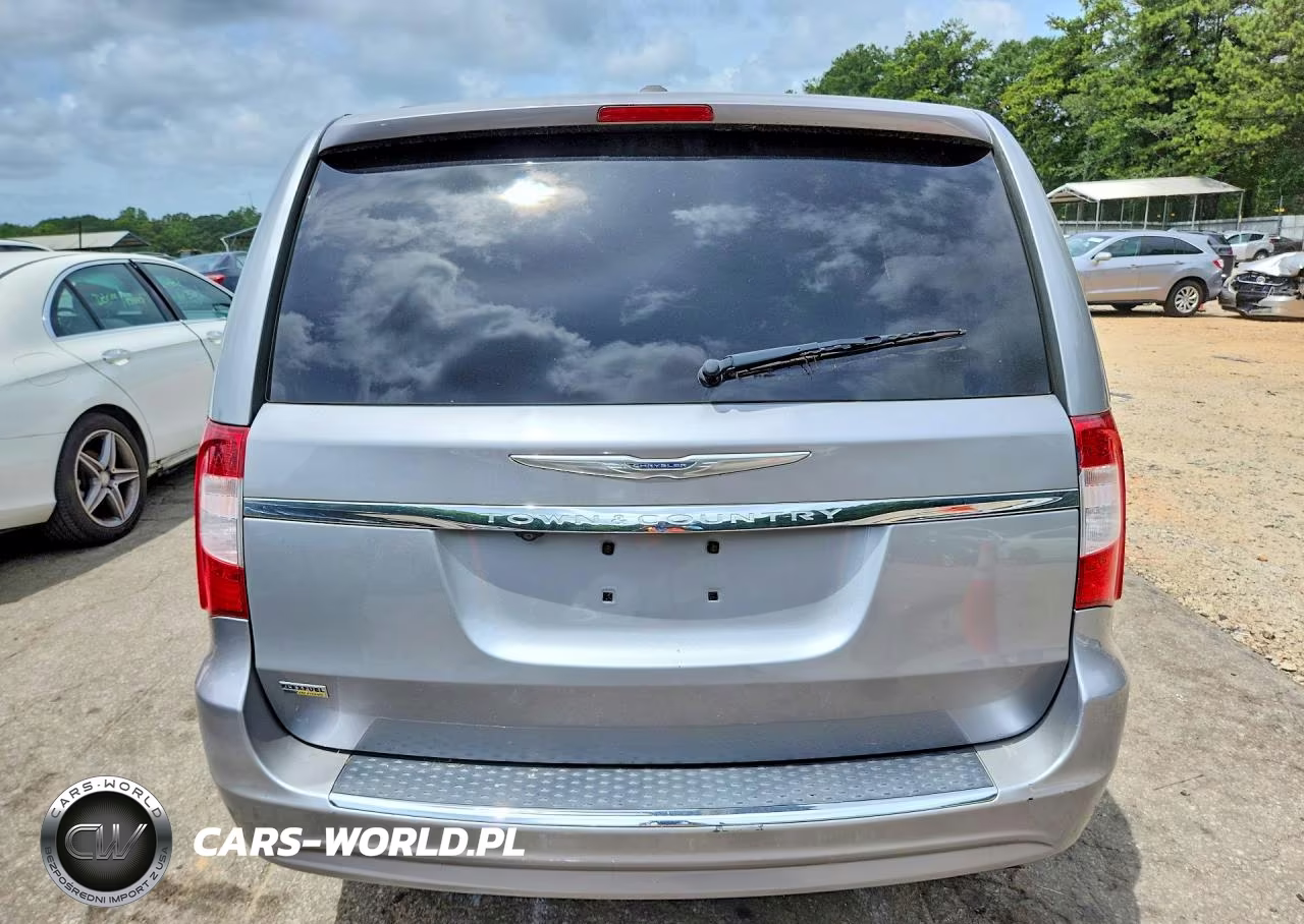 2015 Chrysler Town & Country Touring VIN:2C4RC1BG9FR545112 - 6