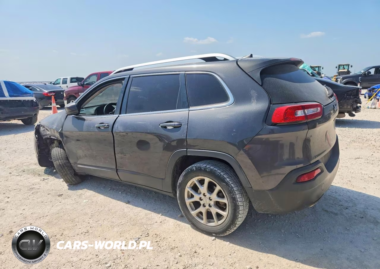 2016 Jeep Cherokee Latitude VIN:1C4PJLCB8GW149449 - 2