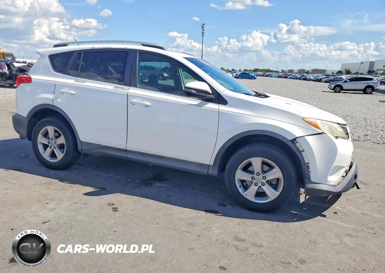 2013 Toyota Rav4 Xle VIN:2T3WFREV8DW040670 - 4
