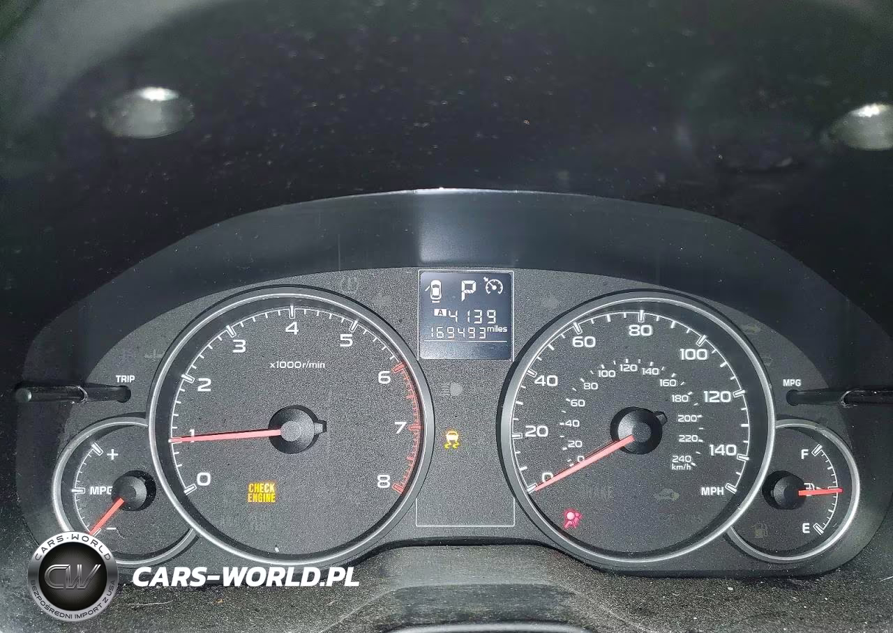 2013 Subaru Outback 2.5I Premium VIN:4S4BRBCC0D3323206 - 9