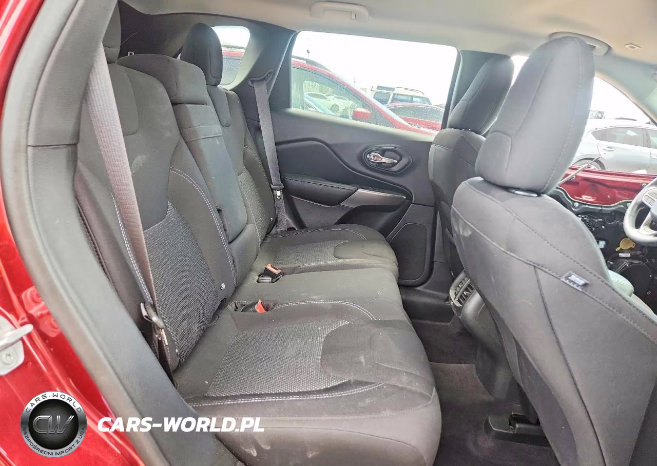 2019 Jeep Cherokee Latitude VIN:1C4PJLCB8KD148287 - 11