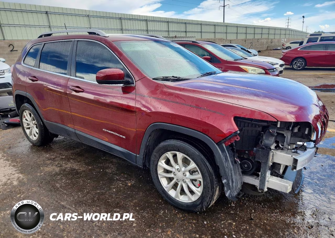 2019 Jeep Cherokee Latitude VIN:1C4PJLCB8KD148287 - 4