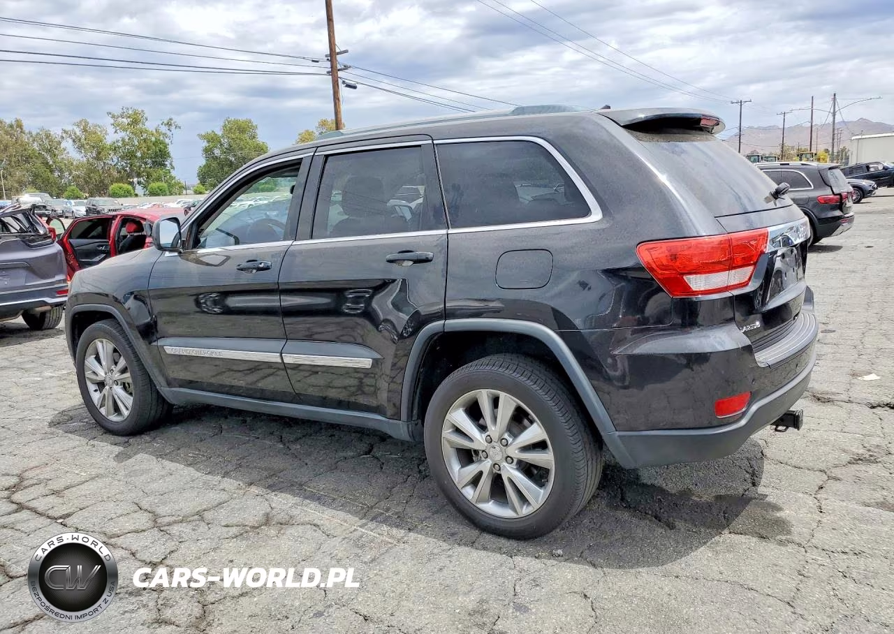 2013 Jeep Grand Cherokee Laredo VIN:1C4RJEAG4DC504326 - 2