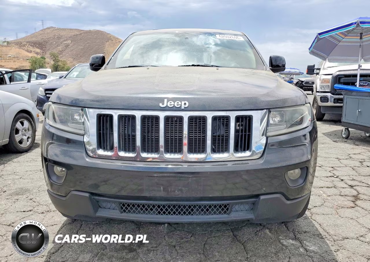 2013 Jeep Grand Cherokee Laredo VIN:1C4RJEAG4DC504326 - 5