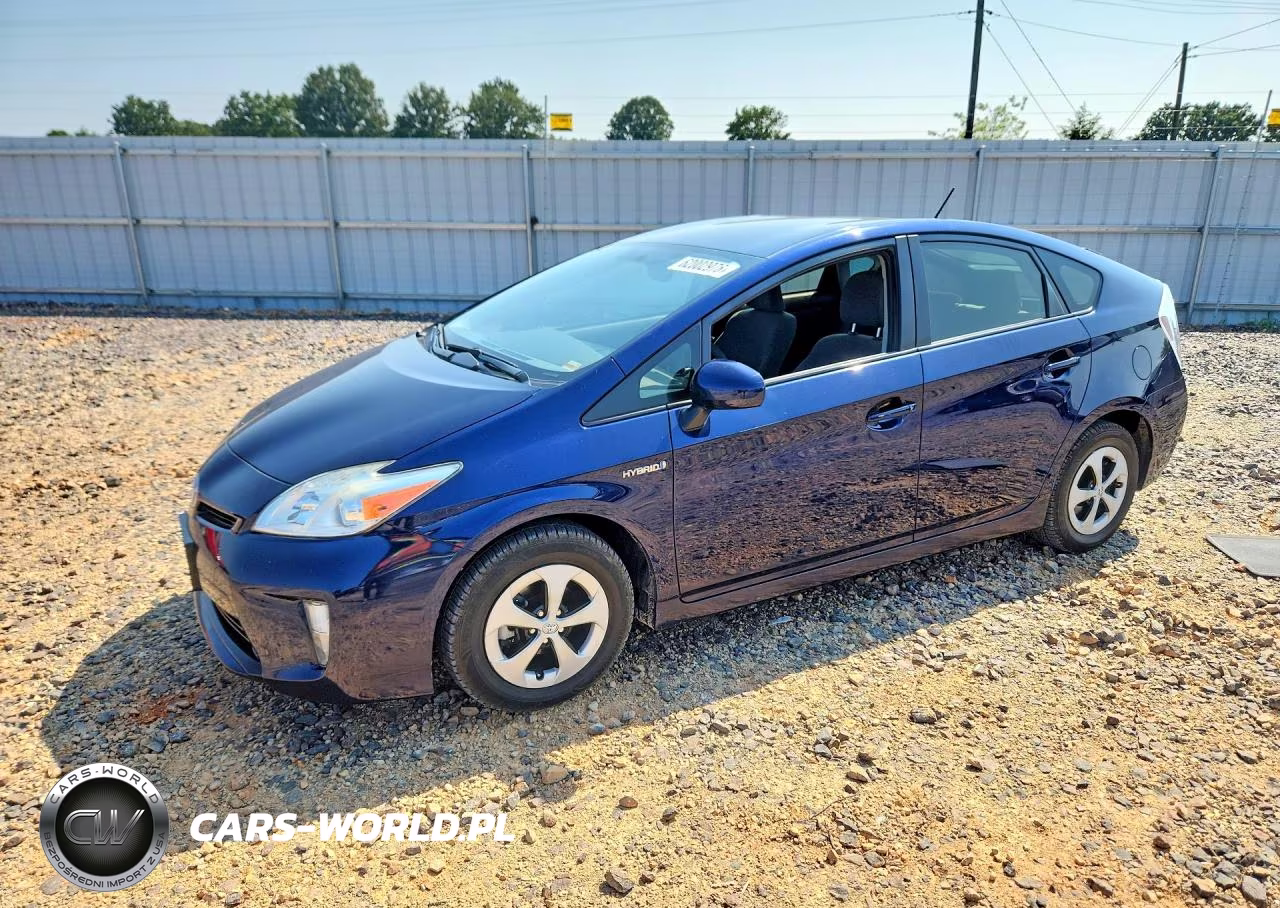 2015 Toyota Prius Three VIN:JTDKN3DU8F1879145 - 1