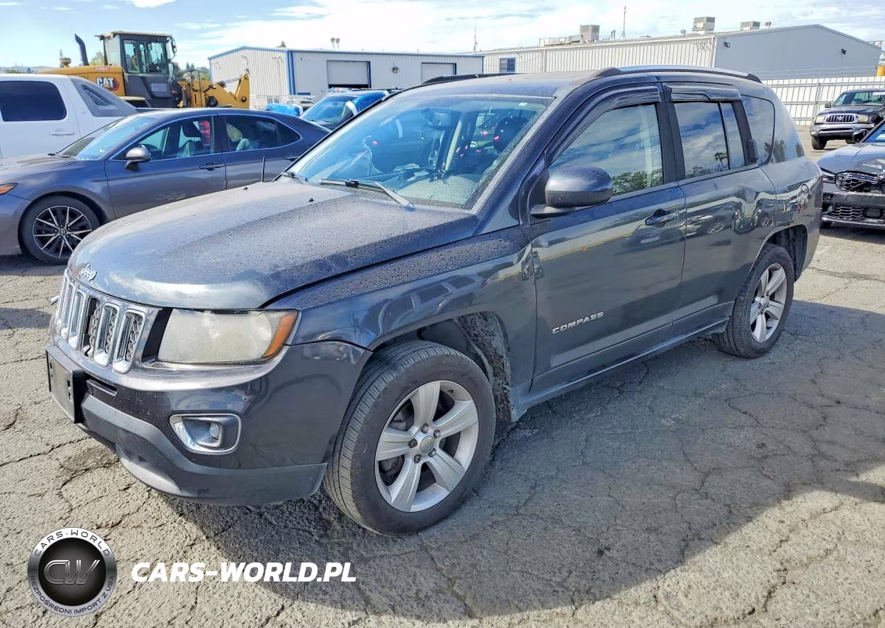 2015 Jeep Compass Latitude VIN:1C4NJCEA1FD192178 - 1